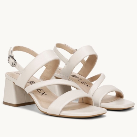 Life Stride Shoes - LifeStride Celia Strappy Sandal (WIDE)